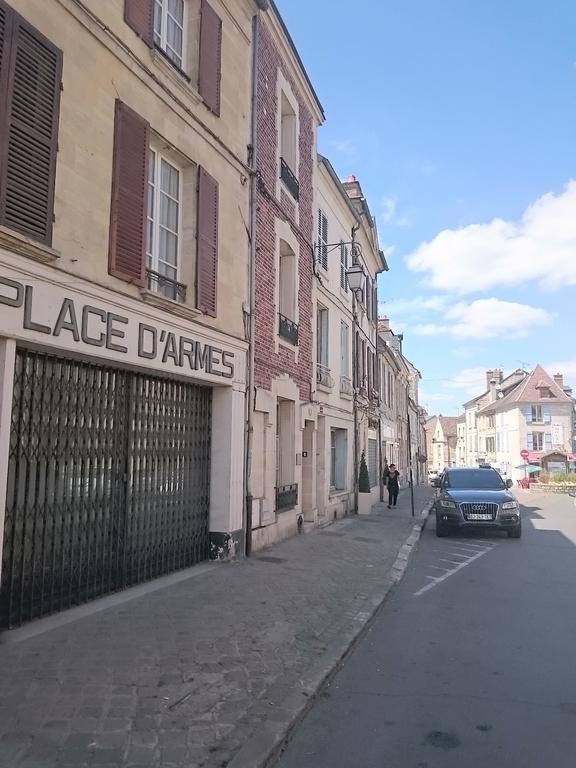 Maison De Ville Bed & Breakfast Magny-en-Vexin Eksteriør bilde