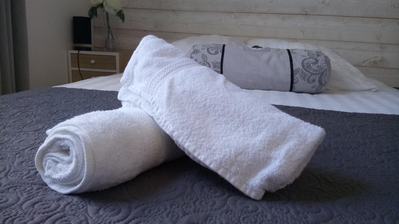 Maison De Ville Bed & Breakfast Magny-en-Vexin Eksteriør bilde